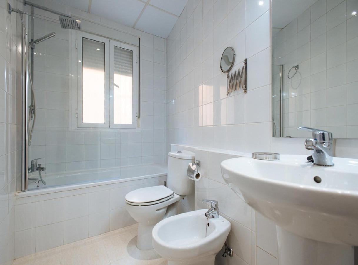 Sol Suite Apartment With Garden セビリア エクステリア 写真