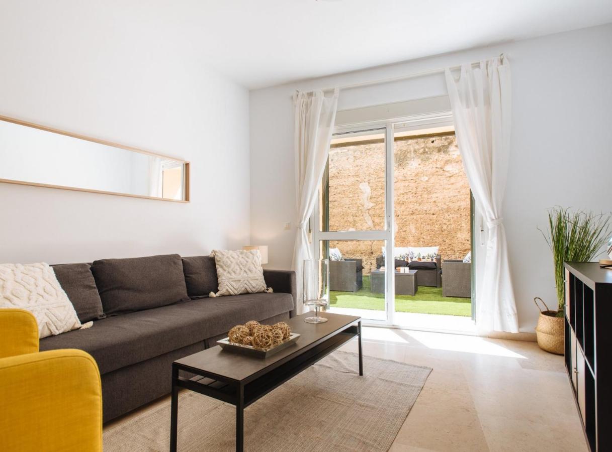 Sol Suite Apartment With Garden セビリア エクステリア 写真