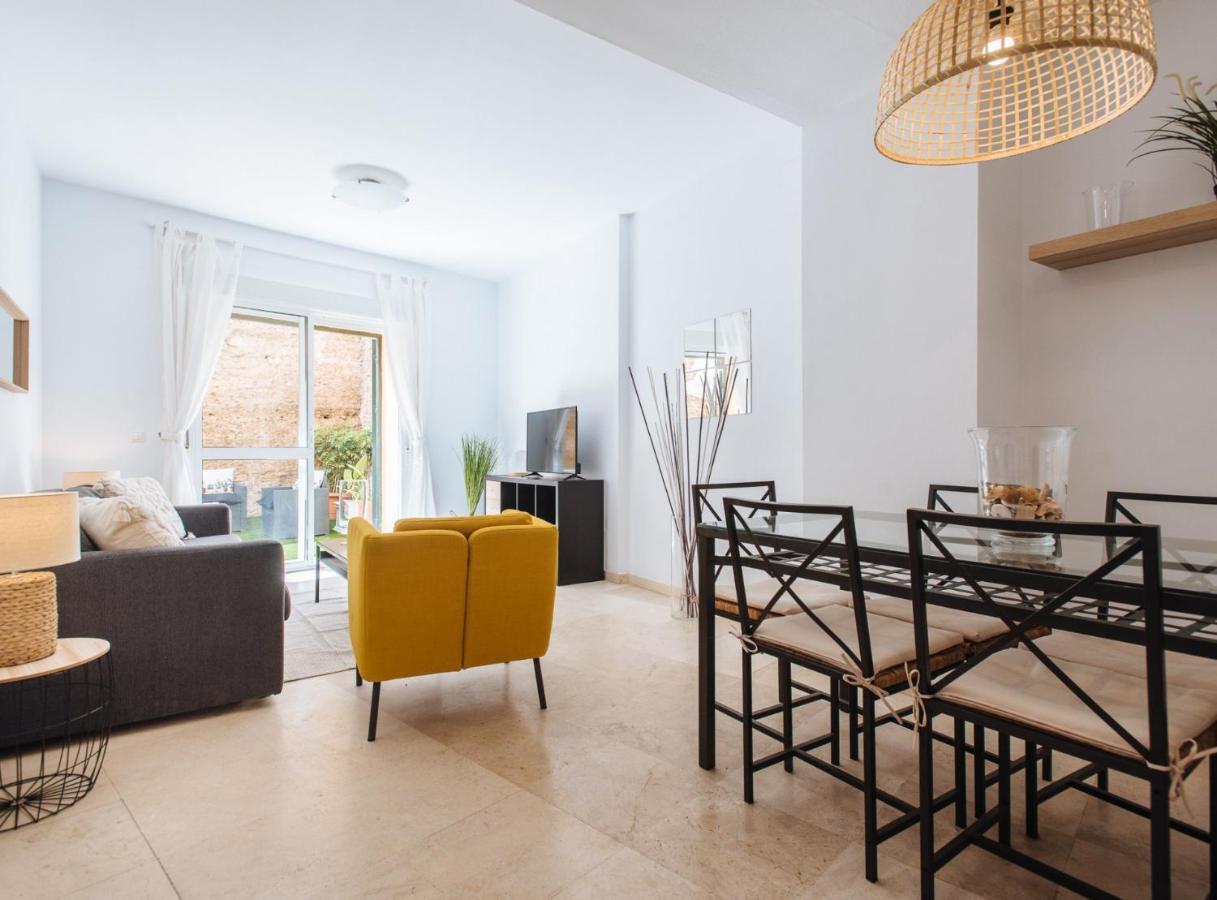 Sol Suite Apartment With Garden セビリア エクステリア 写真